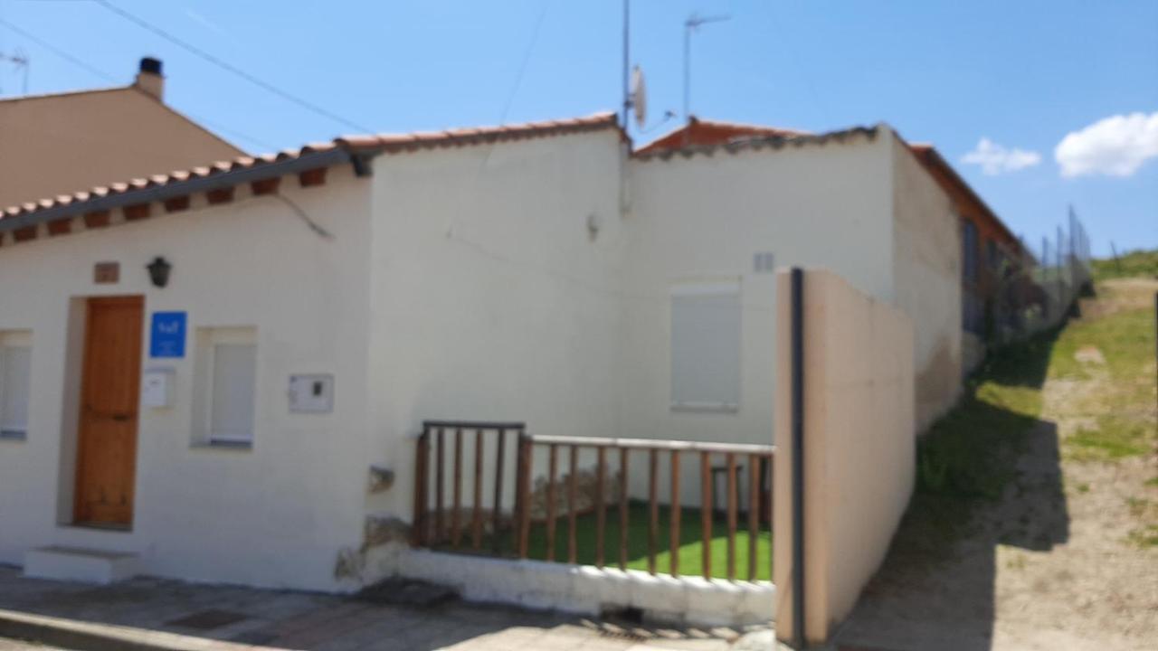 Casa Sillada Villa Muelas del Pan Bagian luar foto